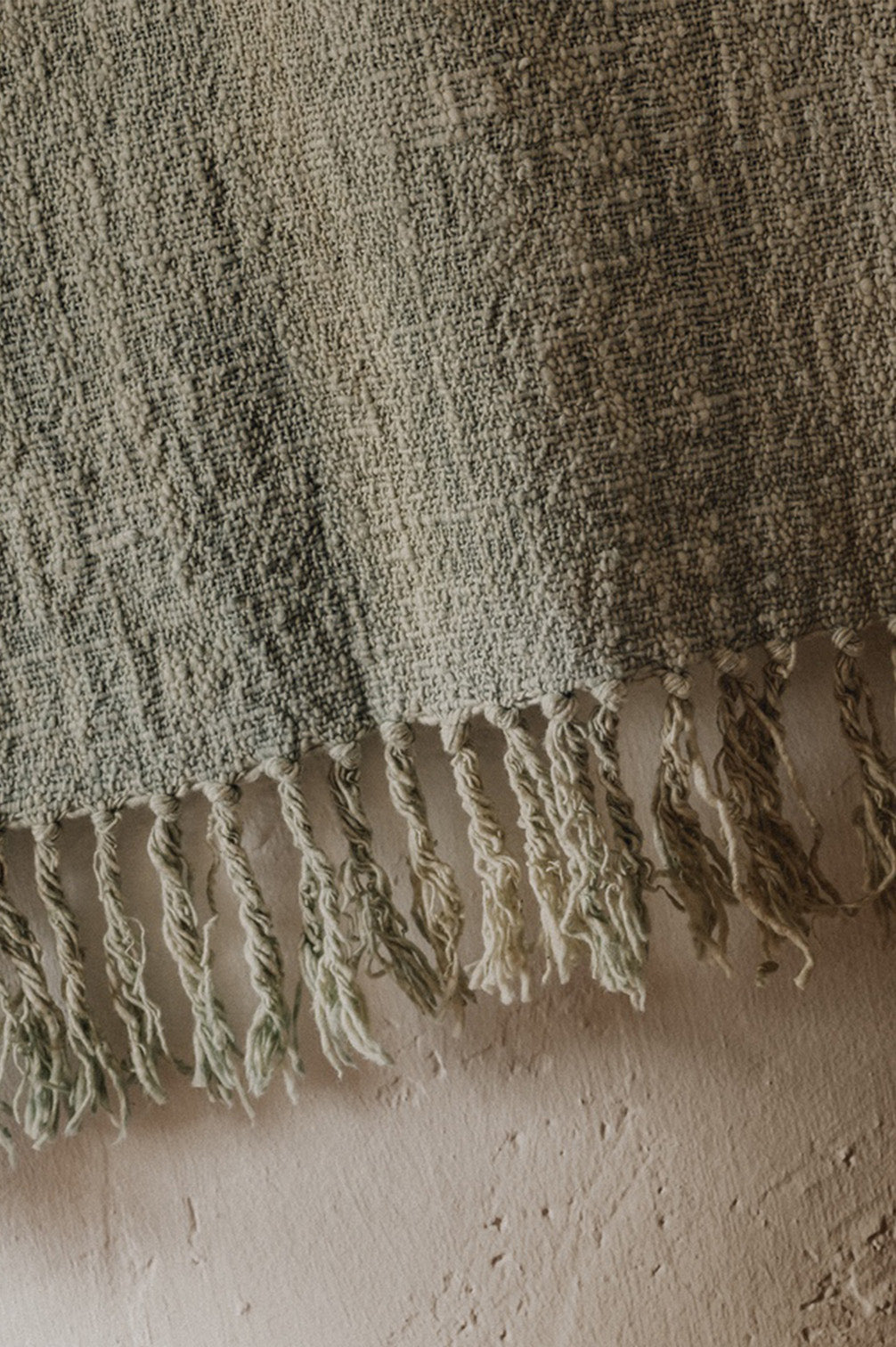 Ana – Ombre Throw