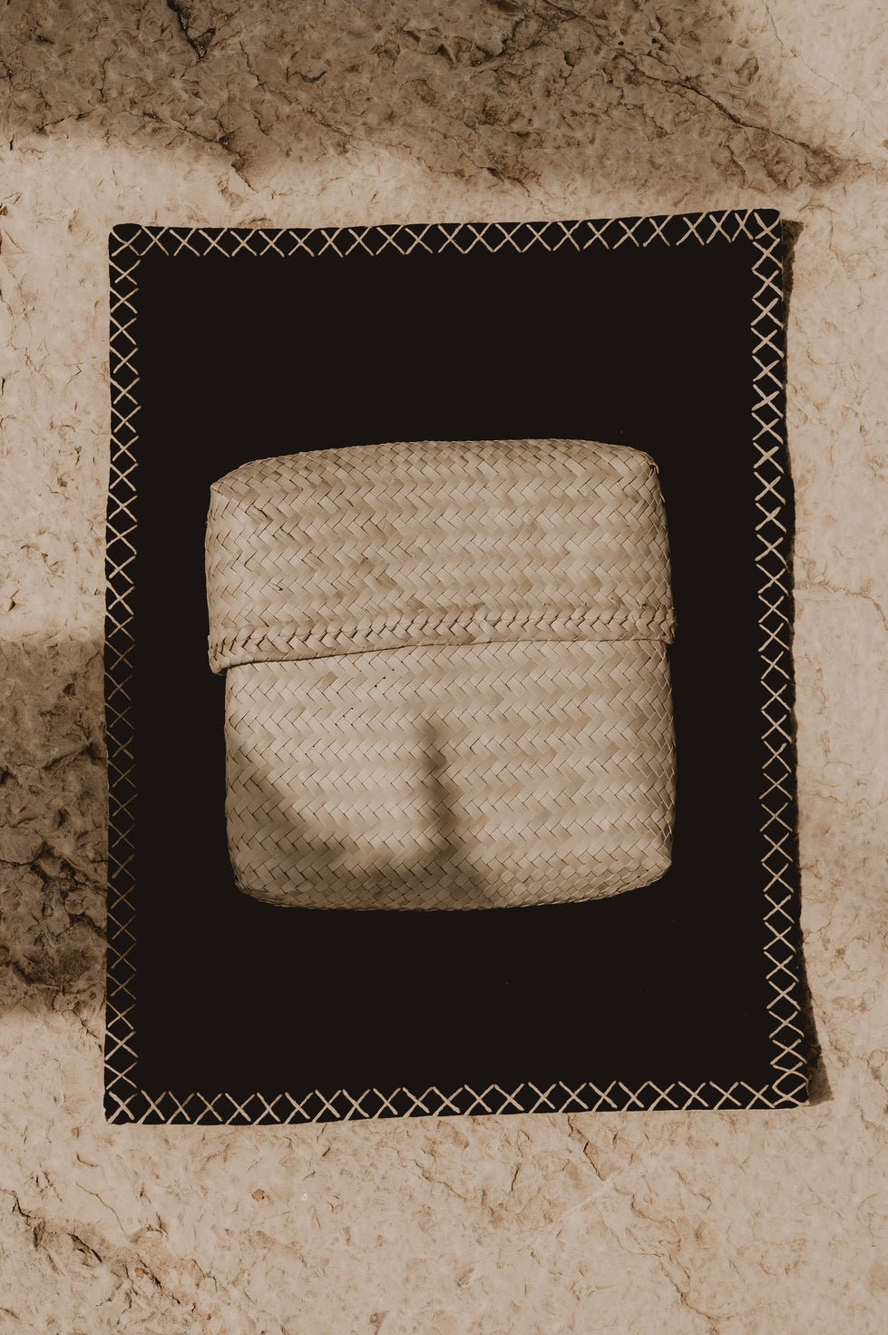 Alma – Place Mats – Set of Two