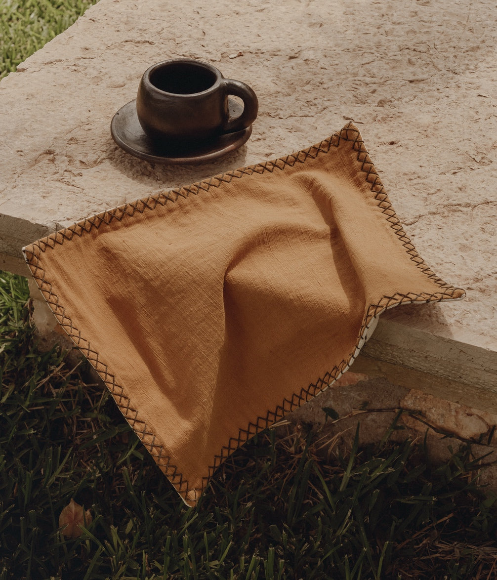 Alma – Place Mats – Set of Two