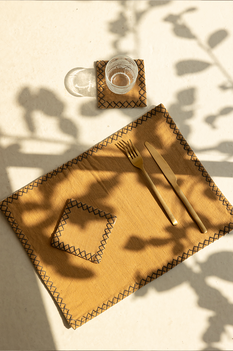 Alma – Place Mats – Set of Two